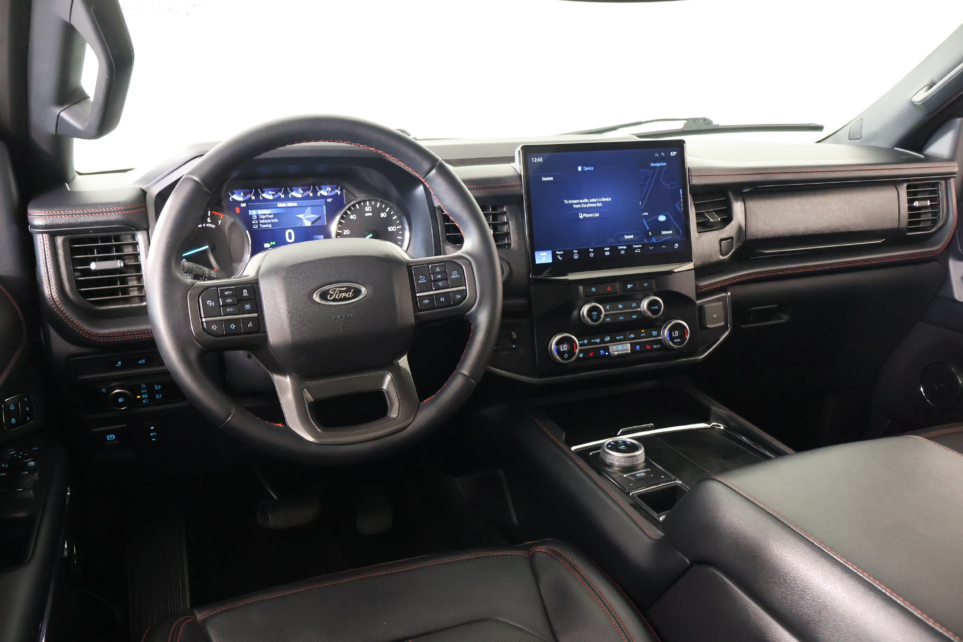 Used 2023 Ford Expedition Limited RWD image 2