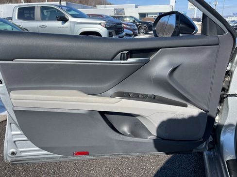 Used 2024 Toyota Camry SE w/ Cold Weather Package AWD/4WD image 19