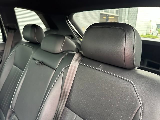 Certified 2024 Volkswagen Tiguan SE R-Line AWD/4WD image 28