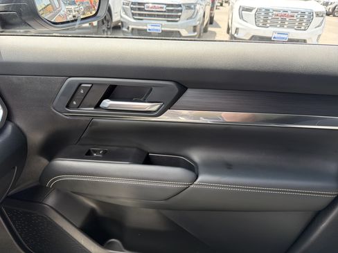 Used 2026 GMC Terrain Elevation w/ Technology Package II AWD/4WD image 26