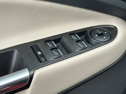 Certified 2019 Ford Escape SEL image 13