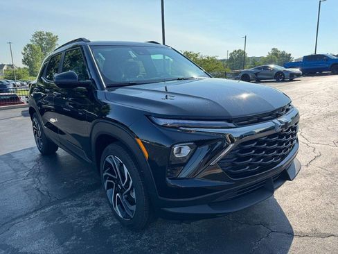 New 2026 Chevrolet TrailBlazer RS w/ Convenience Package FWD image 2