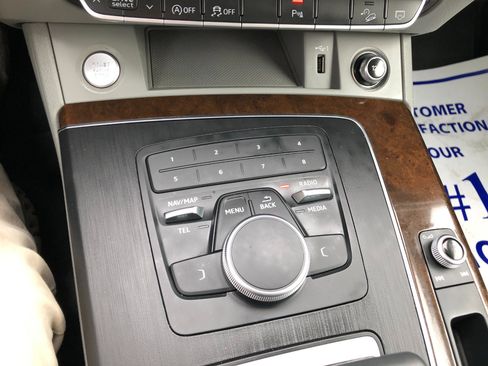 Used 2020 Audi Q5 2.0T Premium w/ Convenience Package image 22