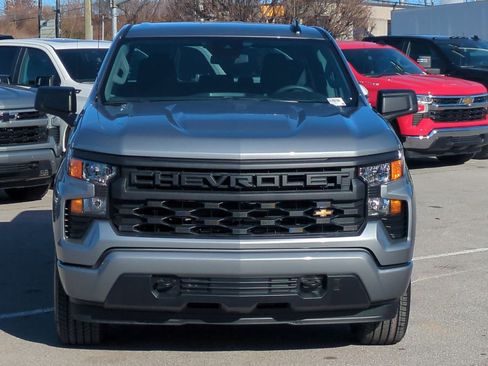 Used 2026 Chevrolet Silverado 1500 Custom image 3
