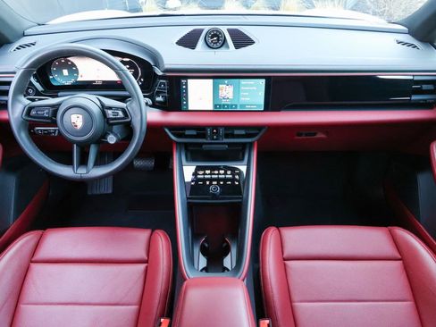 Certified 2025 Porsche Macan 4 Electric image 34