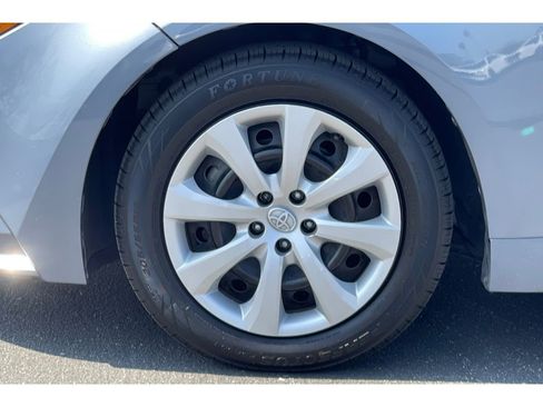Used 2023 Toyota Corolla LE FWD image 38