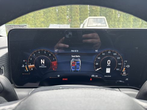 Used 2024 Ford Mustang GT Premium RWD image 19