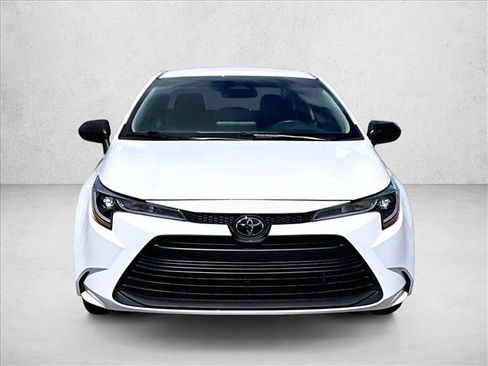 Used 2024 Toyota Corolla LE FWD image 3