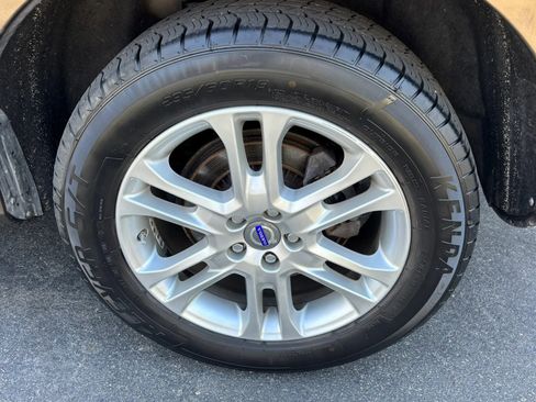 Used 2015 Volvo XC60 T5 image 29