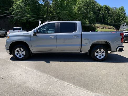 Used 2025 Chevrolet Silverado 1500 LT AWD/4WD image 13