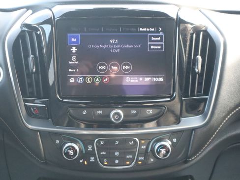 Used 2024 Chevrolet Traverse Premier w/ Redline Edition image 13