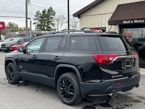 Used 2017 GMC Acadia SLE w/ Driver Alert Package I AWD/4WD image 4