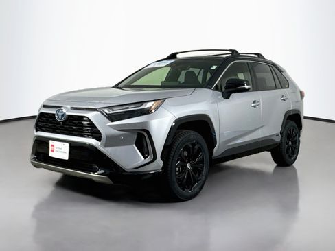 Certified 2024 Toyota RAV4 XSE w/ Advanced Technology Package AWD/4WD image 3