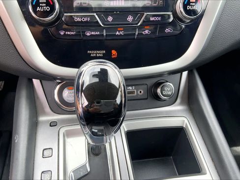 Used 2022 Nissan Murano SL FWD image 35