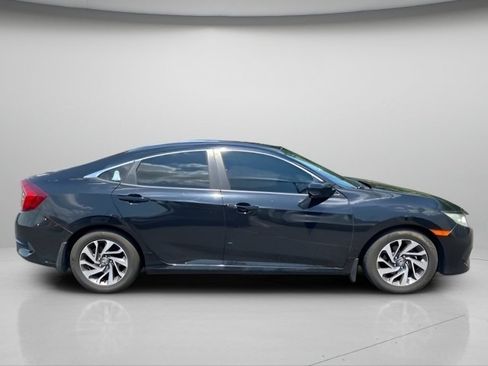 Used 2018 Honda Civic EX image 6