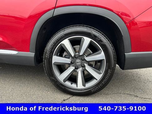 Certified 2025 Honda Pilot Touring image 13