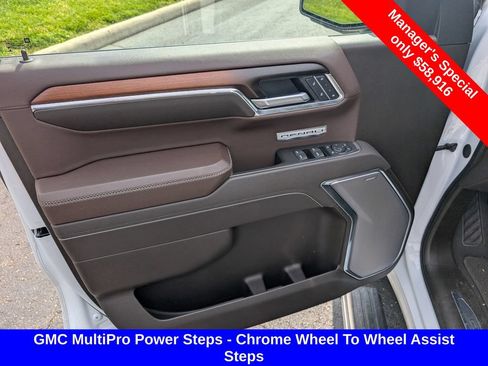 Used 2025 GMC Sierra 1500 Denali w/ Denali Reserve Package AWD/4WD image 16
