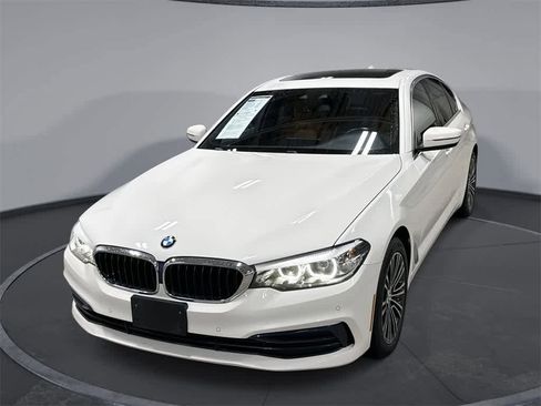 Used 2019 BMW 530i xDrive w/ Convenience Package image 1