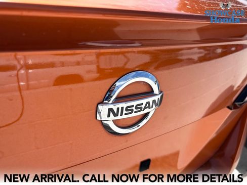 Used 2022 Nissan Versa SR w/ Convenience Package FWD image 11