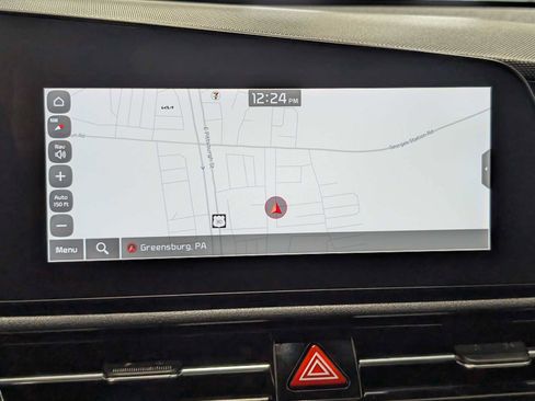 Used 2024 Kia Niro EX FWD image 24