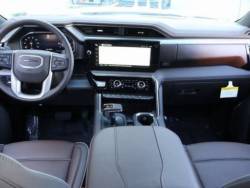 New 2026 GMC Sierra 1500 Denali w/ Denali Reserve Package AWD/4WD image 14