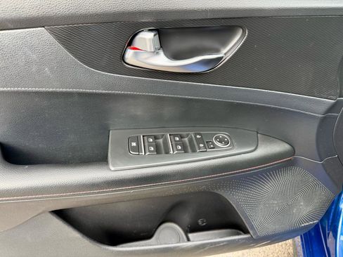 Used 2020 Kia Forte GT image 12