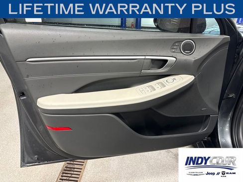 Used 2022 Hyundai Sonata Limited FWD image 8