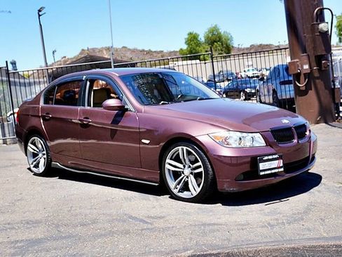 Used 2006 BMW 325i Sedan image 12