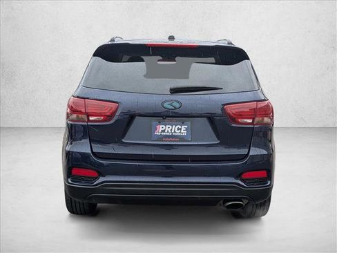 Used 2020 Kia Sorento S image 6