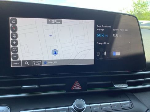 Certified 2024 Hyundai Elantra Blue FWD image 31