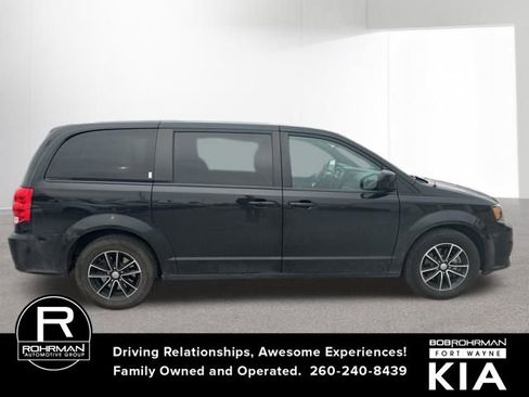 Used 2019 Dodge Grand Caravan GT image 6