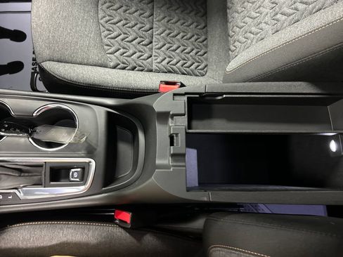 Used 2024 Chevrolet Equinox LT FWD image 21