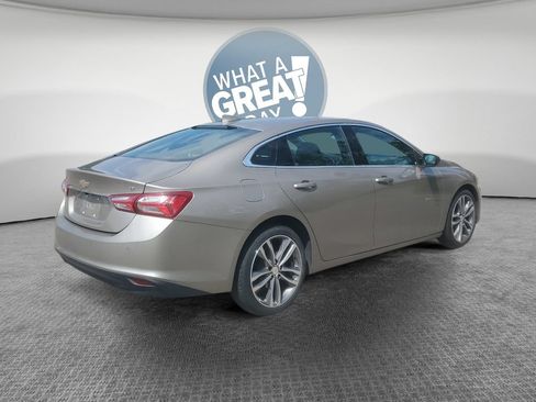 Used 2024 Chevrolet Malibu LT FWD image 3