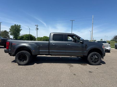 Used 2017 Ford F350 Platinum w/ Platinum Ultimate Package AWD/4WD image 6