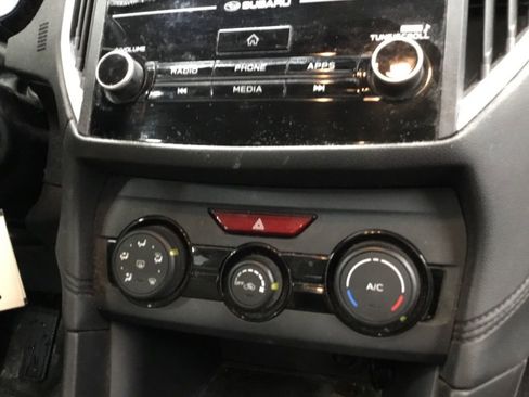 Used 2018 Subaru Impreza 2.0i image 18