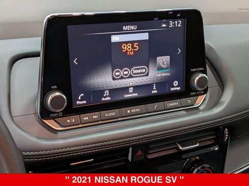 Used 2021 Nissan Rogue SV AWD/4WD image 24