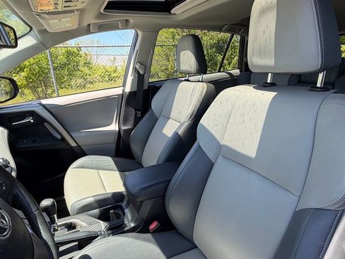 Used 2013 Toyota RAV4 Limited AWD/4WD image 11