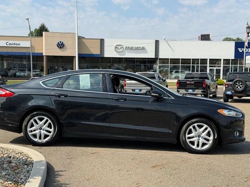 Used 2014 Ford Fusion SE w/ Equipment Group 202A FWD image 6