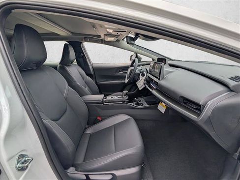 New 2026 Toyota Prius Plug-In Hybrid FWD image 6
