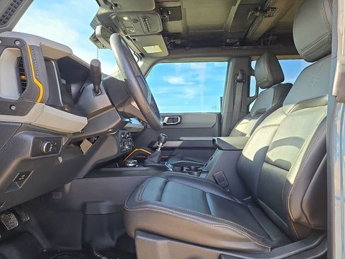 Used 2022 Ford Bronco Badlands w/ Sasquatch Package image 22