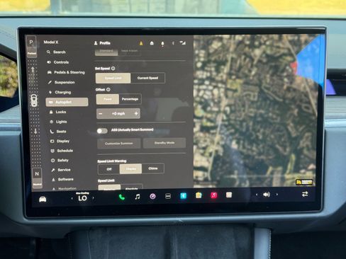 Used 2023 Tesla Model X AWD/4WD image 25