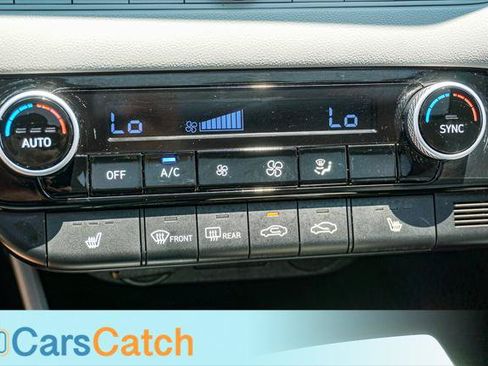 Used 2024 Hyundai Elantra Limited FWD image 35