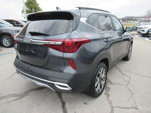 Used 2023 Kia Seltos EX image 6