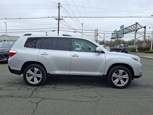 Used 2013 Toyota Highlander Limited image 27