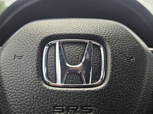 Certified 2025 Honda Civic Sport image 27