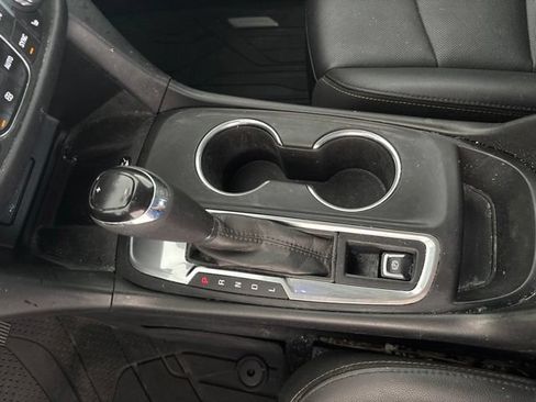 Used 2020 Chevrolet Equinox Premier FWD image 8