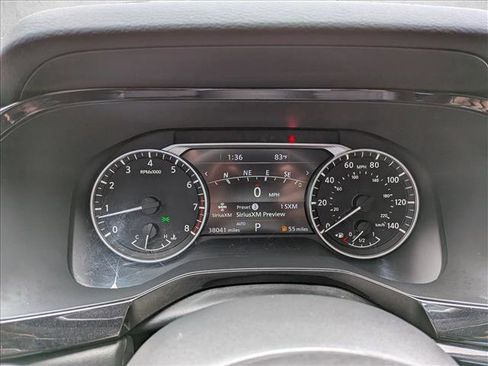 Used 2023 Nissan Pathfinder SL image 11