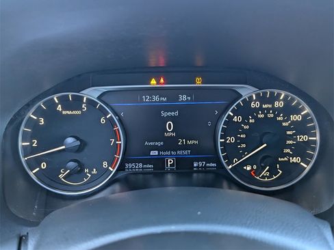 Used 2024 Nissan Altima 2.5 SV image 12