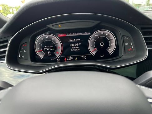 Certified 2023 Audi Q8 Premium Plus AWD/4WD image 24