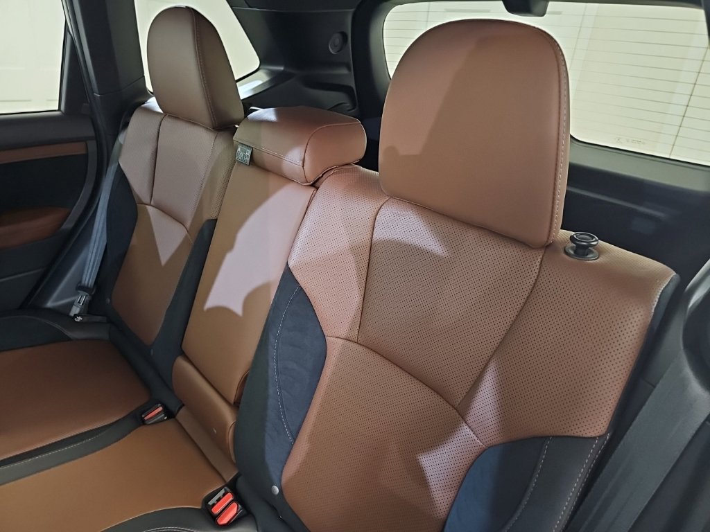 Used 2025 Subaru Forester Touring AWD/4WD image 18